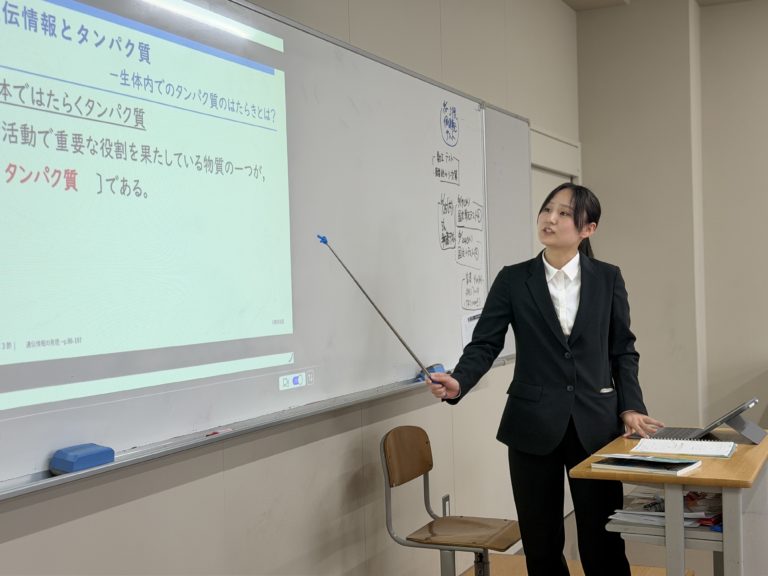 教育実習生２週間目を迎えました。